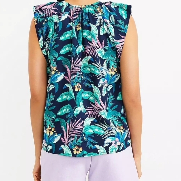 NEW! LOFT Tropical Floral V-neck Blouse Top Large. - Picture 2 of 3